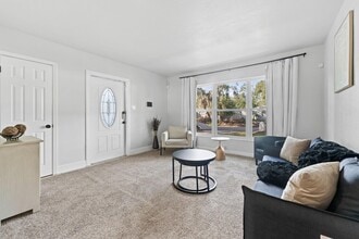 Building Photo - 4411 Perch St