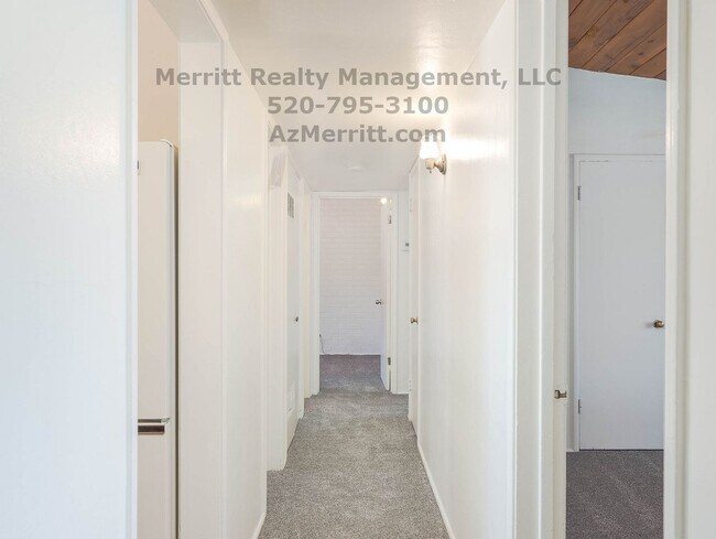 Building Photo - Perfect 3 bdrm 2 bath home in quiet centra...
