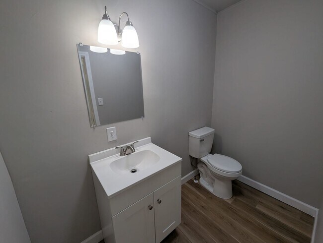Building Photo - Remodeled 2-Bedroom Home with Main Floor Laundry & Two Car Garage