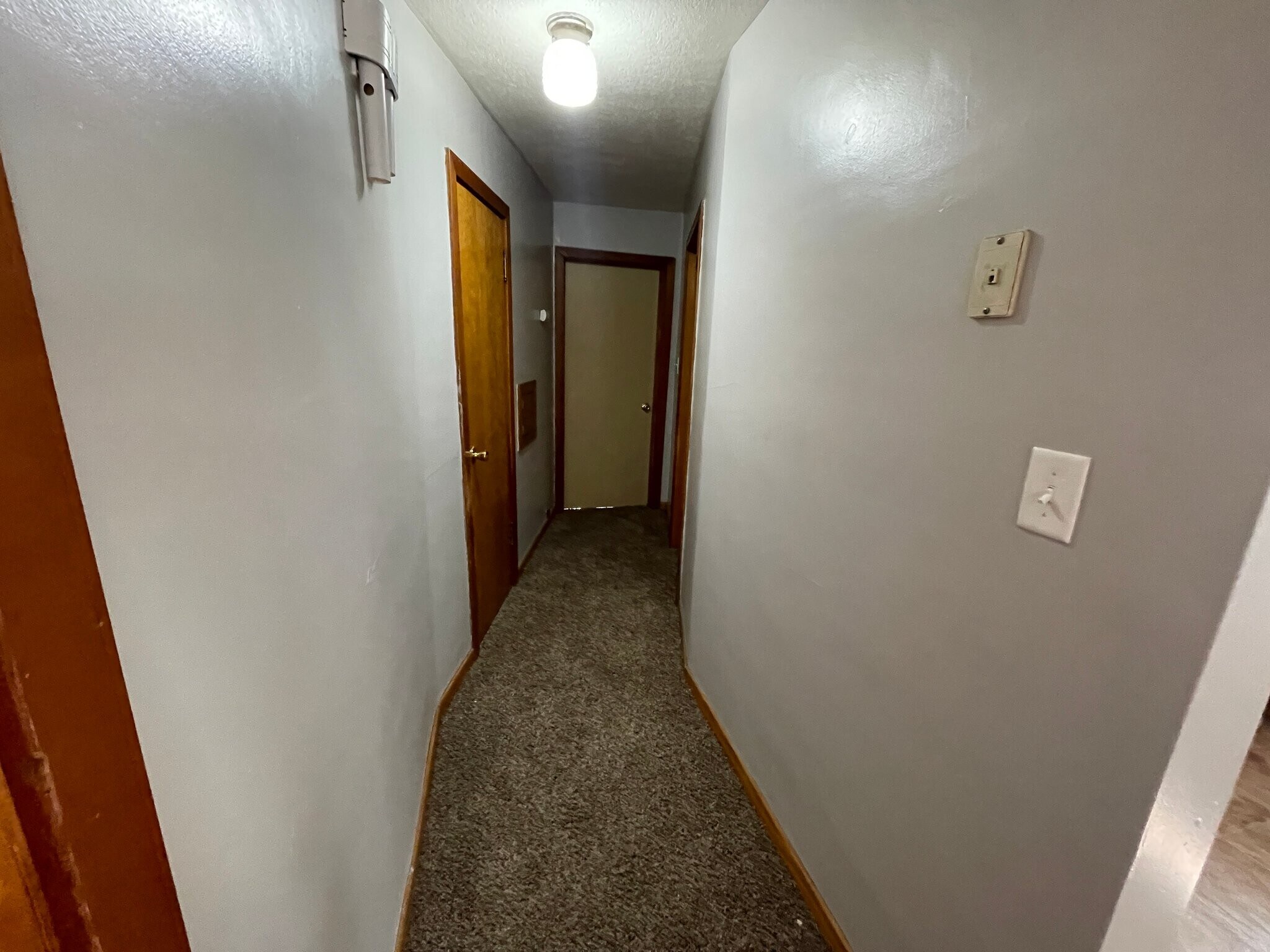 Building Photo - 458 3rd St NE
