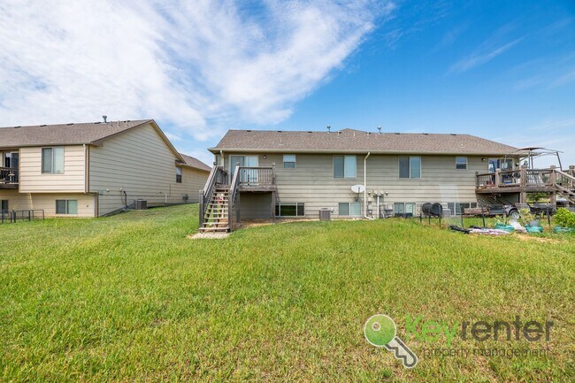 Building Photo - 2409-2411 E Coolwater St Duplex