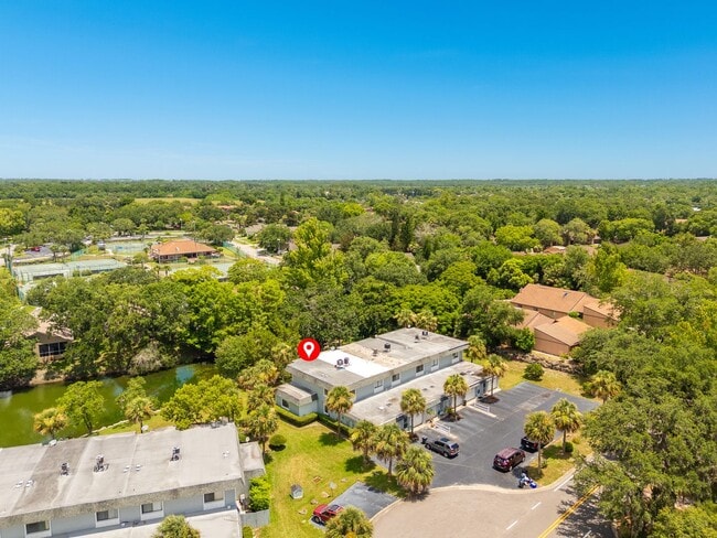 Building Photo - WATERFRONT TRAILS TOWNHOME