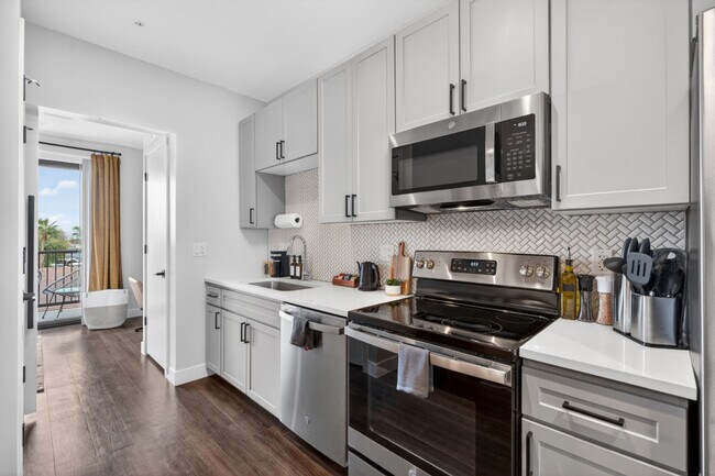 Building Photo - 4225 N 32nd Pl