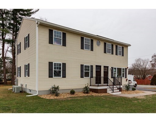 Primary Photo - 1640 Bridge St