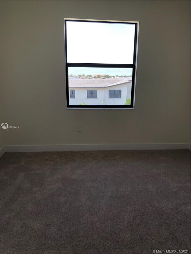 Building Photo - 8045 NW 104th Ave
