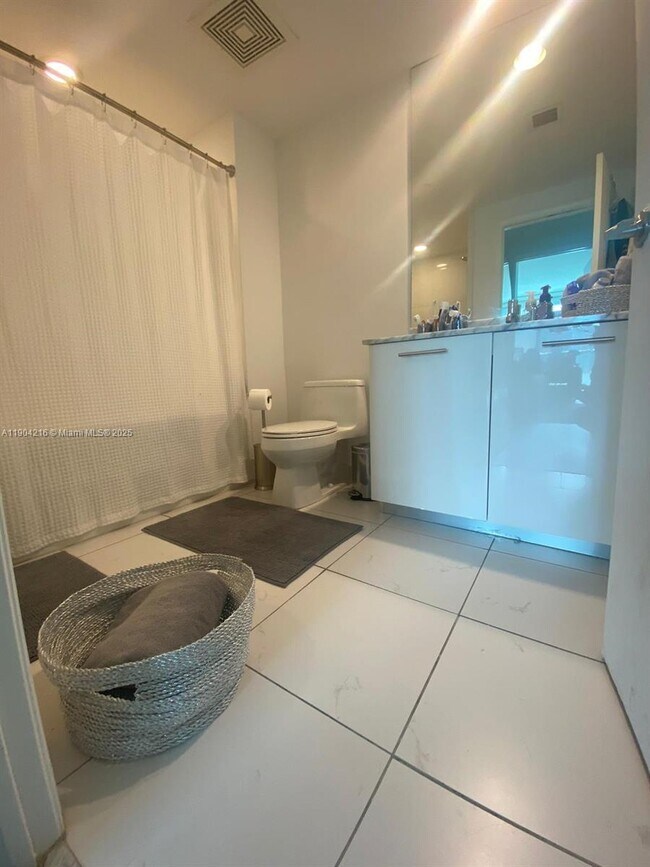 Building Photo - 55 SE 6th St