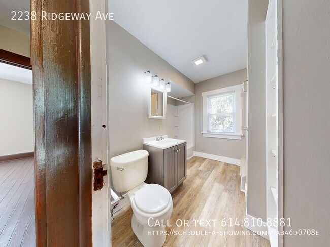 Building Photo - 2238 Ridgeway Ave