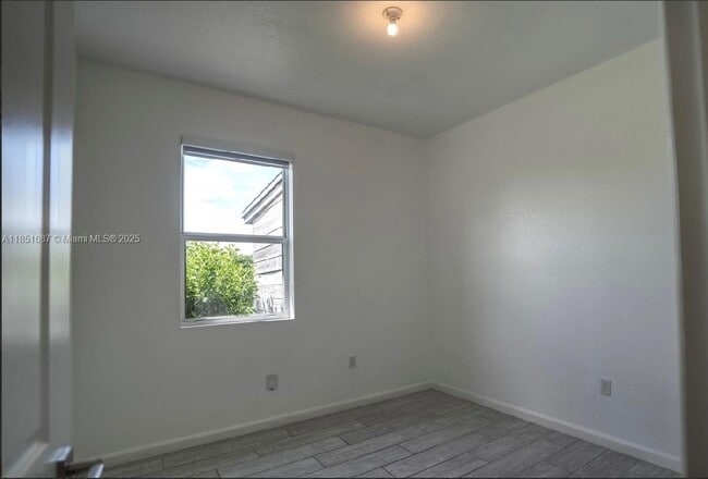 Building Photo - 30600 SW 193rd Ave