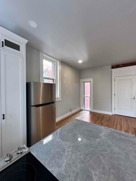 Building Photo - 1234 S 1st St