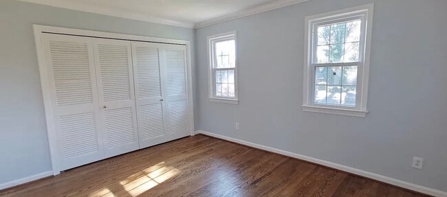 Building Photo - 1214 Vinita Ln