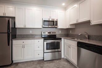 Building Photo - Villa Malta: On-Site Washer & Dryer, Water Included, Cat Friendly, and Walk-In Closets