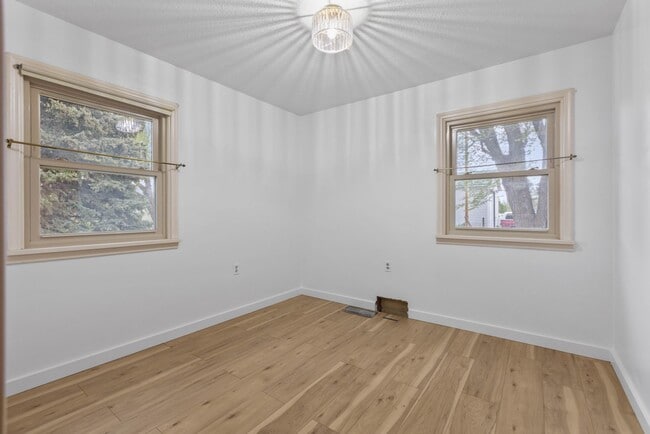 Building Photo - $300 off first month for February move-ins - Charming Country Retreat in Saint Anthony, ID