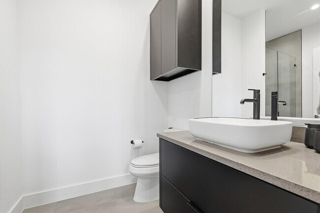 Building Photo - 3714 Highgrove Dr