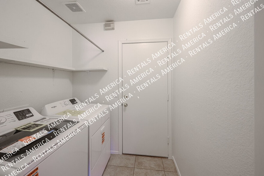 Building Photo - 6524 N 90th Dr