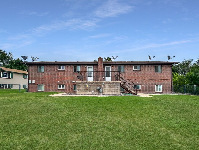 Building Photo - 7505 Stuart St