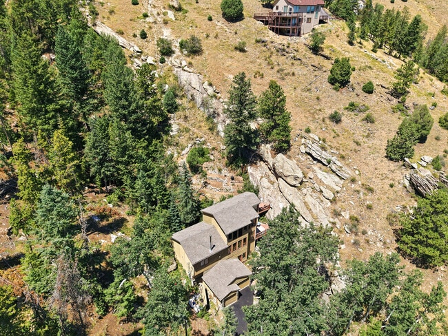Building Photo - 551 Aspen Dr