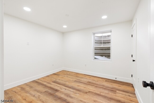 Building Photo - 401 Tillman St