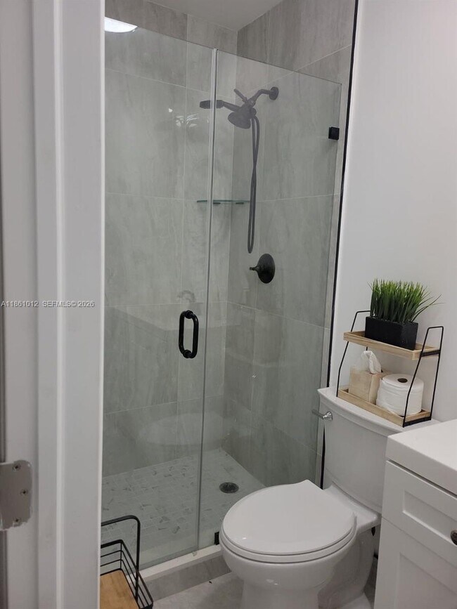 Building Photo - 2823 Polk St