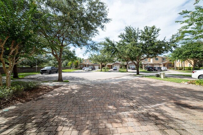 Building Photo - 10106 Willow Grove Ct
