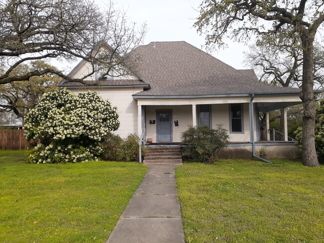 Building Photo - 1708-1710 Bolivar St
