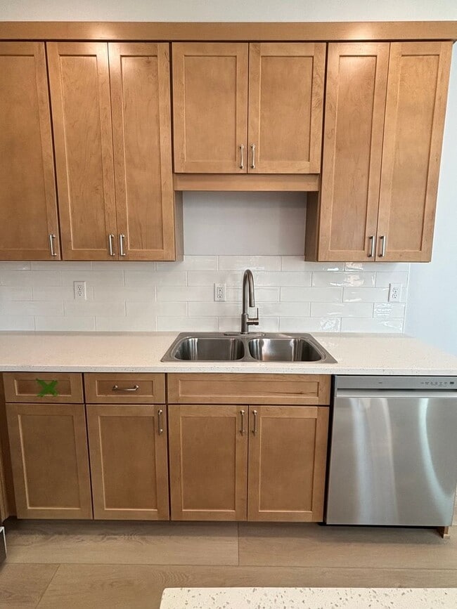 Building Photo - 2 Bed 2.5 Bath New-Construction Duplex