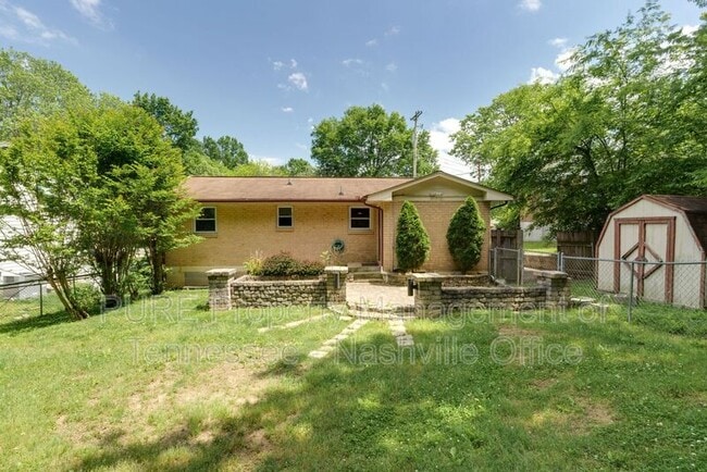 Building Photo - 110 Woodridge Dr
