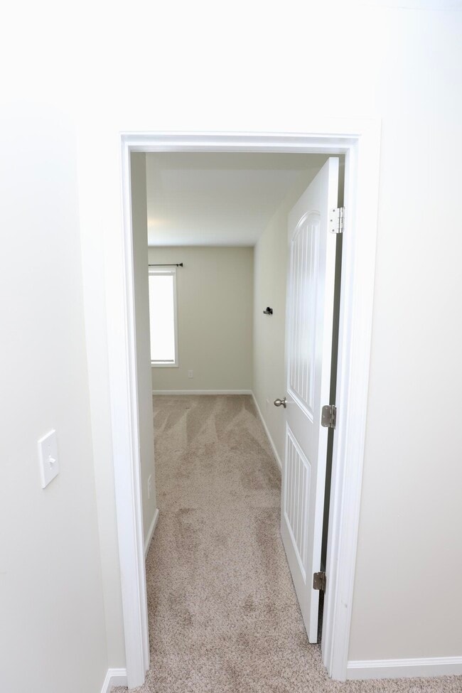Building Photo - 17 Carriagebrook Cir