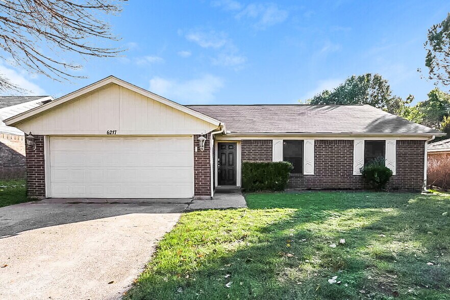 Primary Photo - 6217 Cool Springs Dr