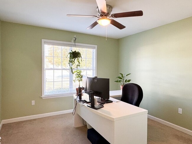 Building Photo - Spacious 3BR Home with Open Split Layout, Fenced Yard & Covered Front Porch