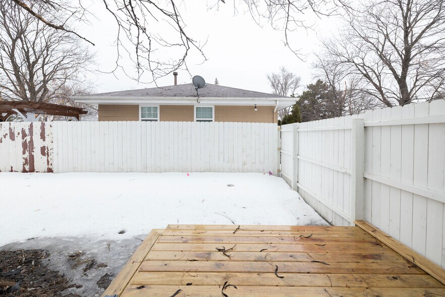 Building Photo - 8835 Nicollet Ave S