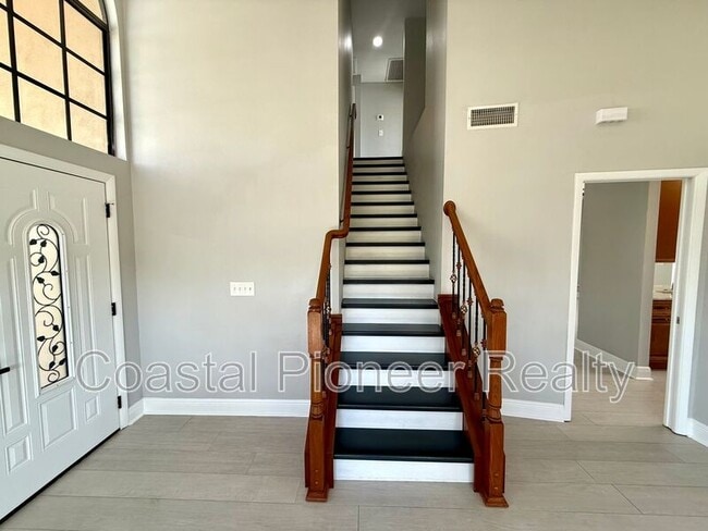 Building Photo - 8758 Huntfield St