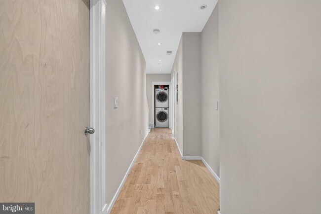 Building Photo - 1620 15th St NW