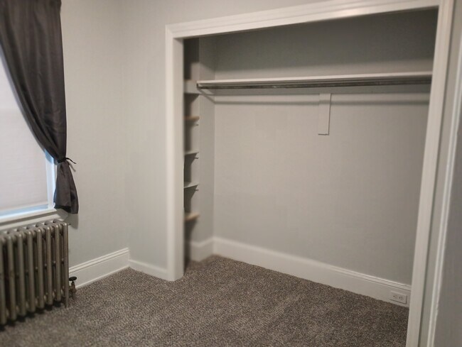 Building Photo - 865 Lancaster Ave