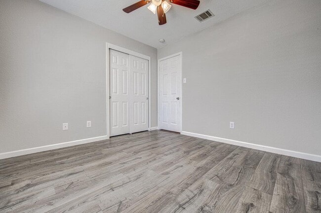 Building Photo - 1111 Whitley Dr