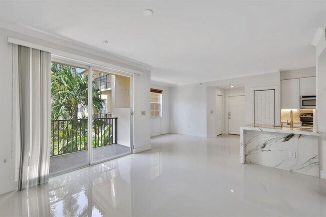 Building Photo - 1803 N Flagler Dr