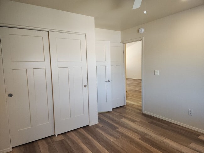 Building Photo - Newer 2 bed / 2 Bath Site Built Home