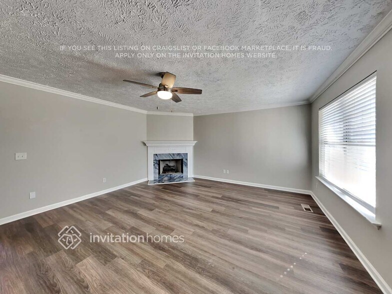 Building Photo - 1915 Venada Trail