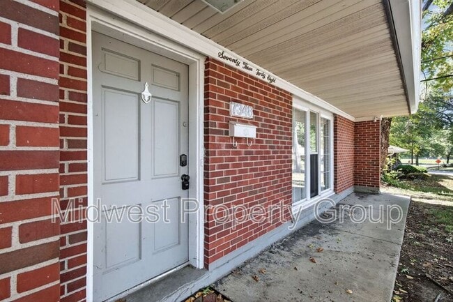 Building Photo - 7348 Lynn Ave