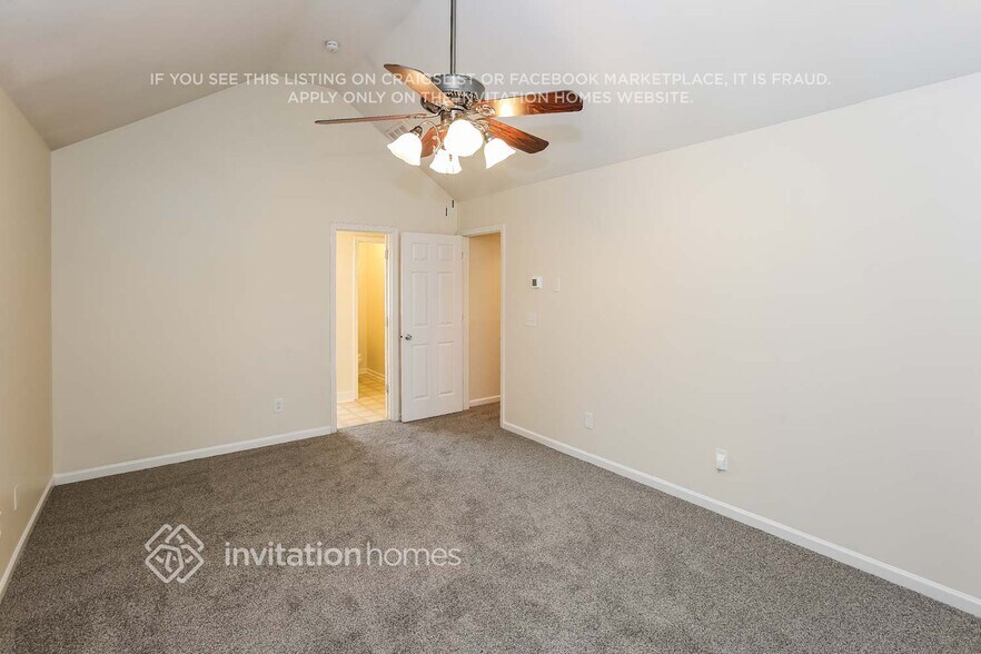 Building Photo - 2013 Kingstree Dr
