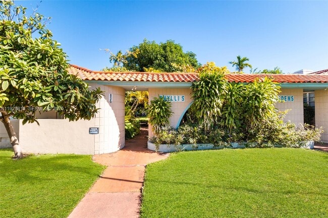 Building Photo - 835 Alton Rd