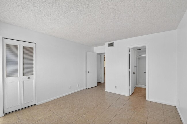 Building Photo - 4723 Sable Pine Cir