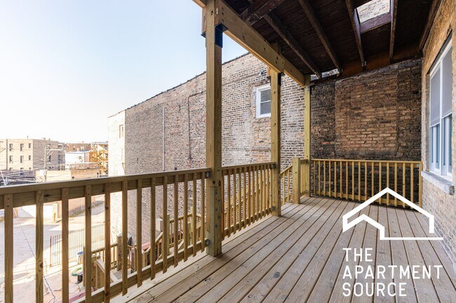Building Photo - 2620 N Milwaukee Ave