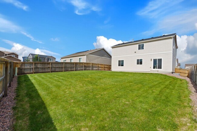 Building Photo - Stunning Forest Meadows Home Available NOW!
