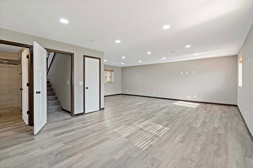 Building Photo - 7713 Lambert Cir NE