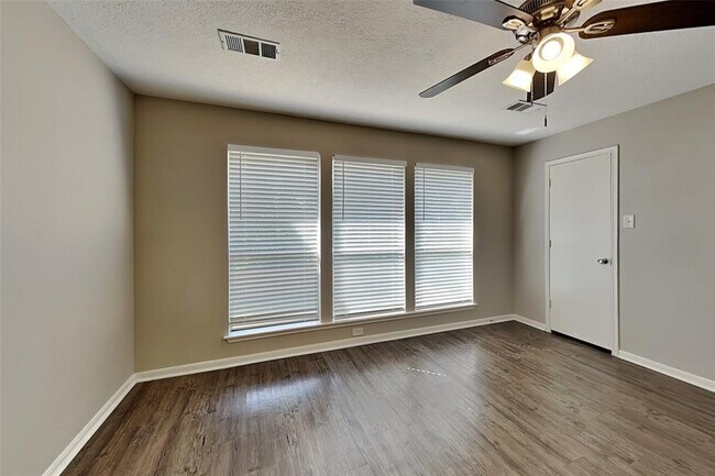 Building Photo - 14511 Cypress Falls Dr
