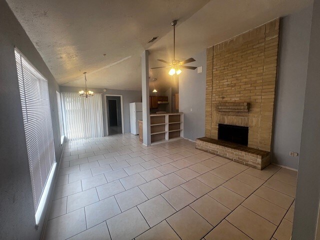 Building Photo - 22407 Tree House Ln