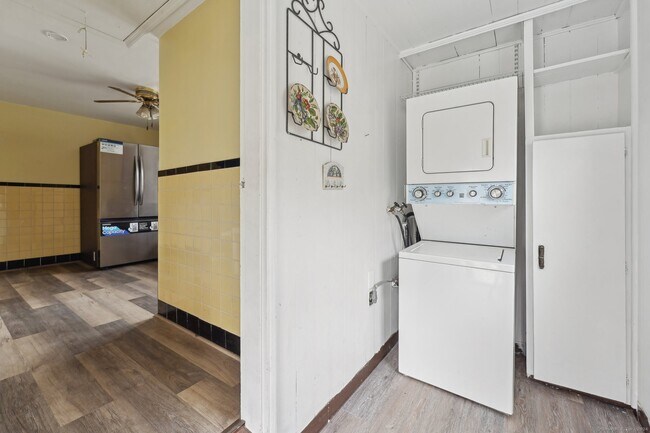 Building Photo - 59 High St