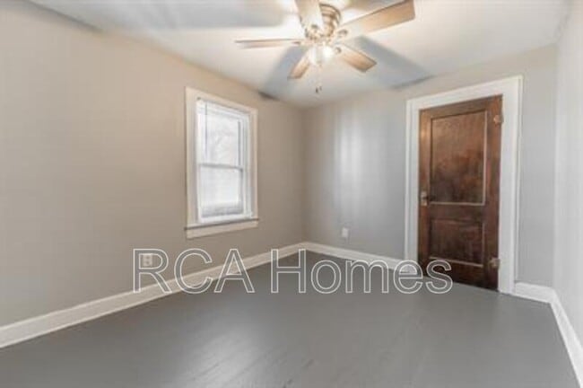 Building Photo - 2504 Boulevard Pl