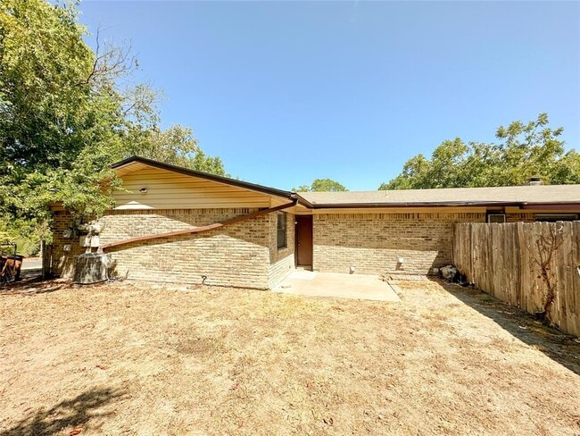 Building Photo - 11513 Whitewing Ave