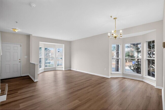 Building Photo - 5301 Seahorse Pl